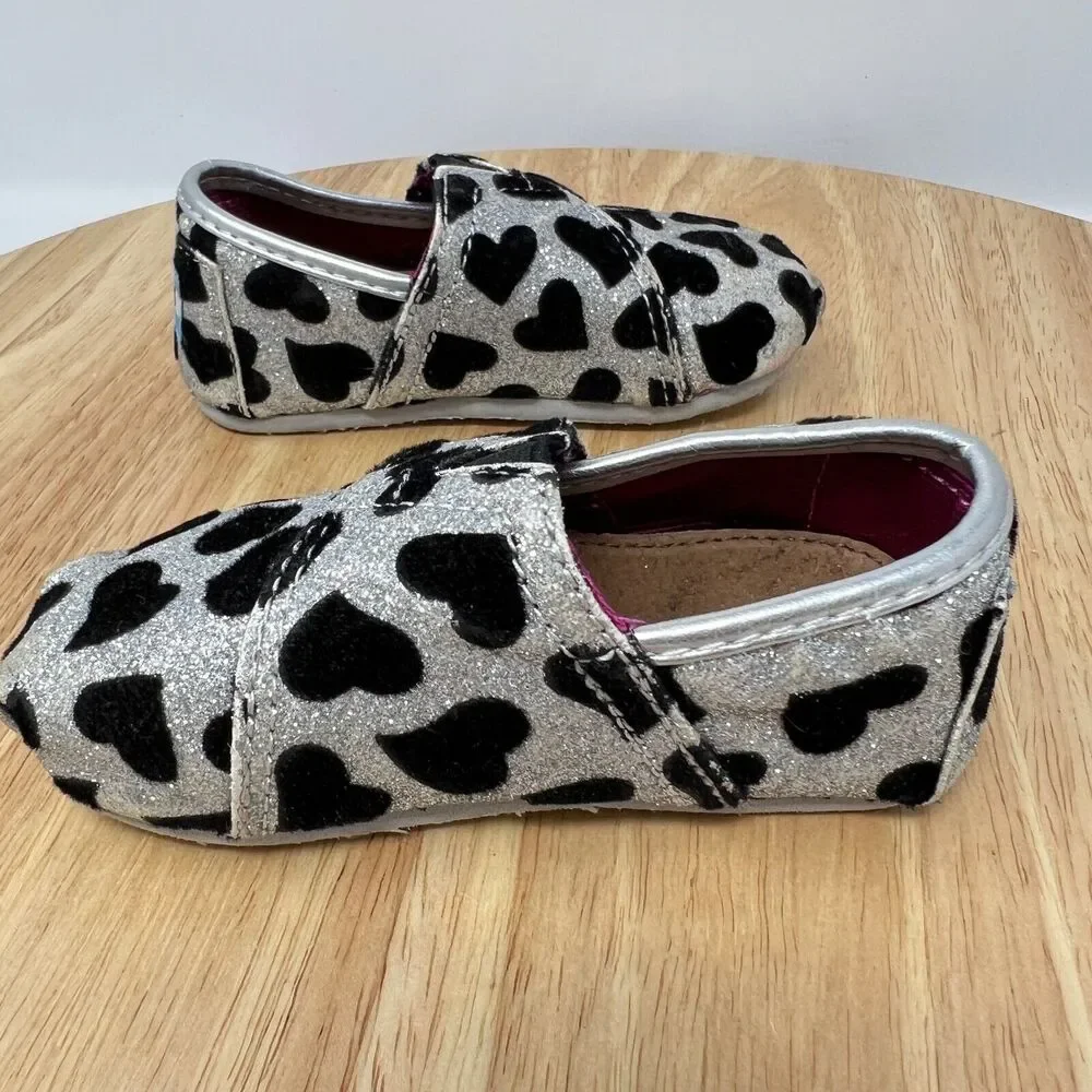 Toms Classic Silver Hearts Silver and Black Toddler Sz. 4 Shoes